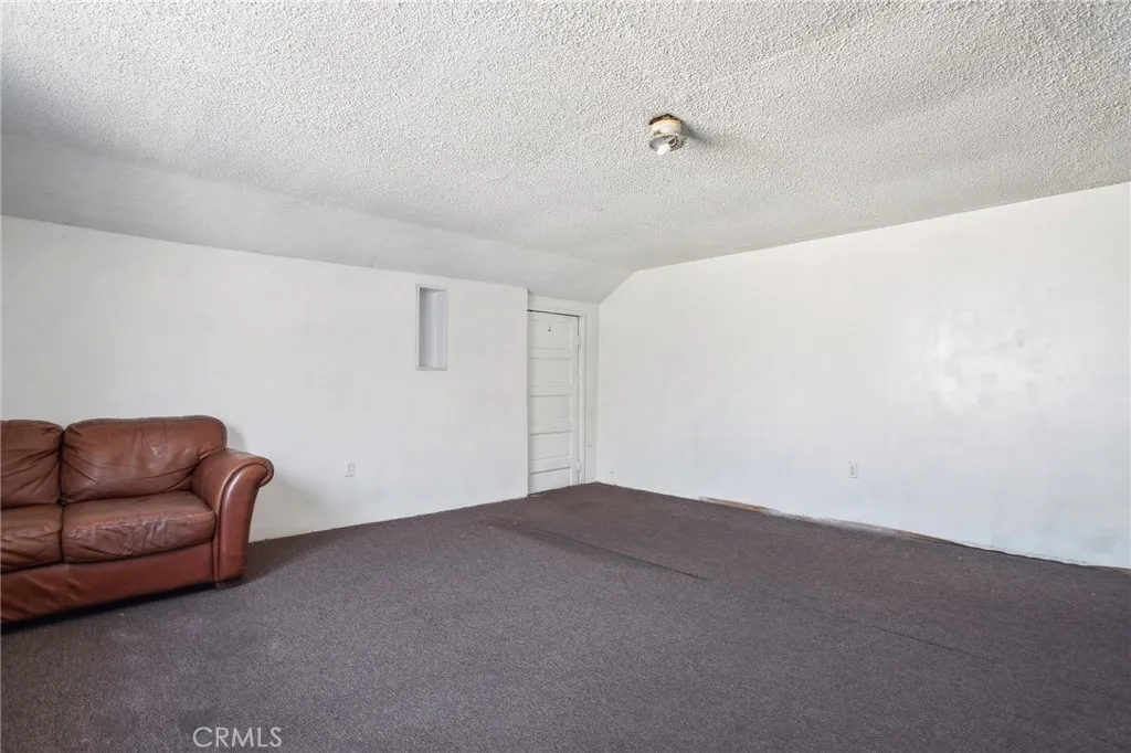 1153 S Kingsley Drive, Los Angeles, California 90006 home-pic-13